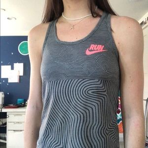 Nike tank